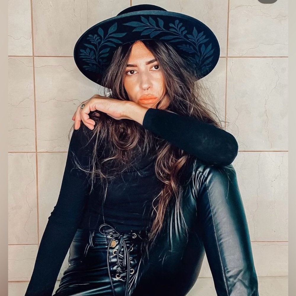 Luna Bloom Lydia Hat.